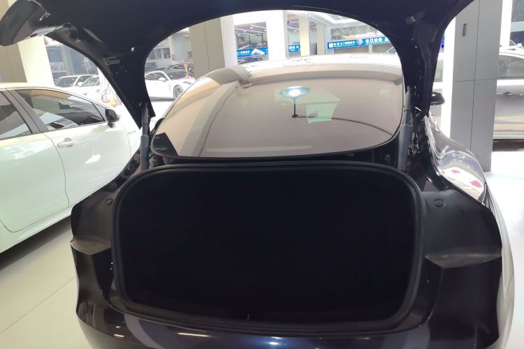 Used Tesla Model 3 2023 Rear-Wheel-Drive Version Trunk