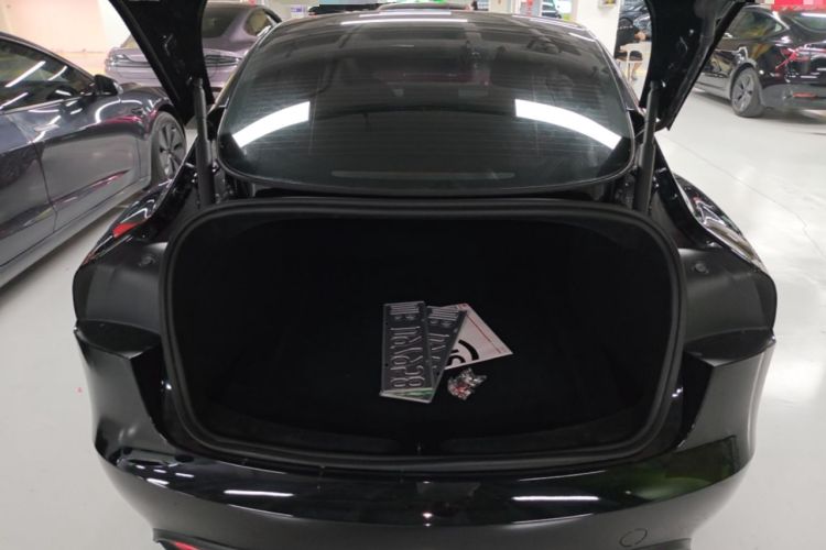 Used Tesla Model 3 2023 Rear-Wheel-Drive Version Trunk