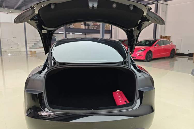 Used Tesla Model 3 2023 Rear-Wheel-Drive Version Trunk