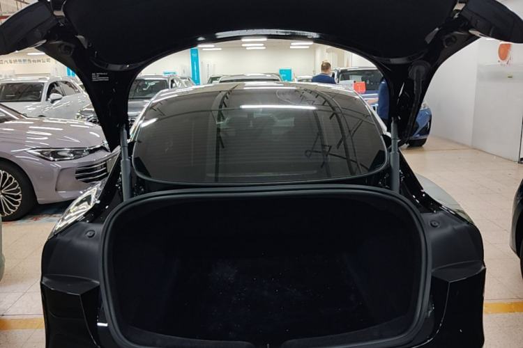 Used Tesla Model 3 2023 Rear-Wheel-Drive Version Trunk