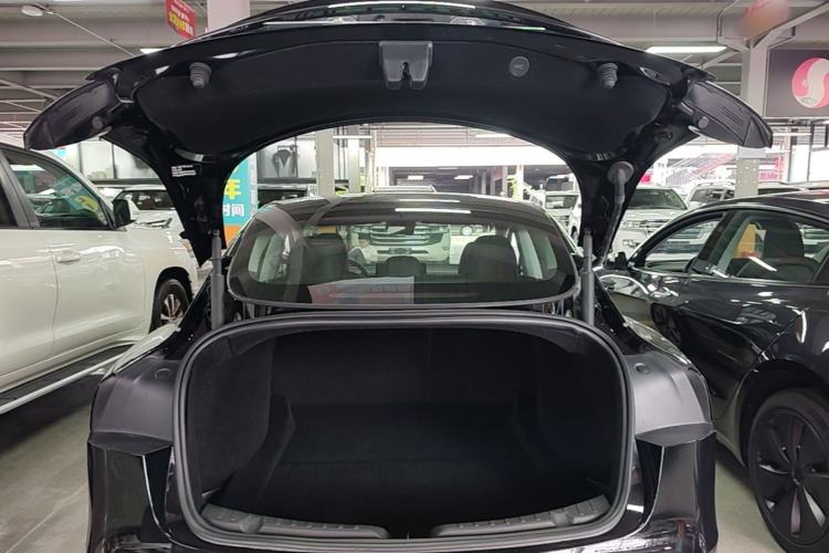Used Tesla Model 3 2023 Long-Range All-Wheel-Drive Version Trunk