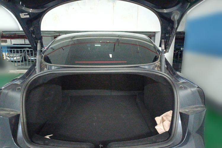 Used Tesla Model 3 2023 Long-Range All-Wheel-Drive Version Trunk