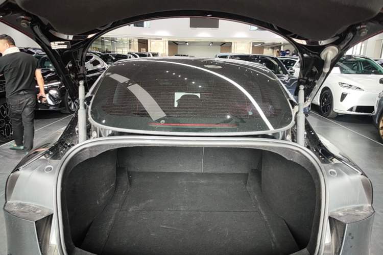 Used Tesla Model 3 2023 Rear-Wheel-Drive Version Trunk