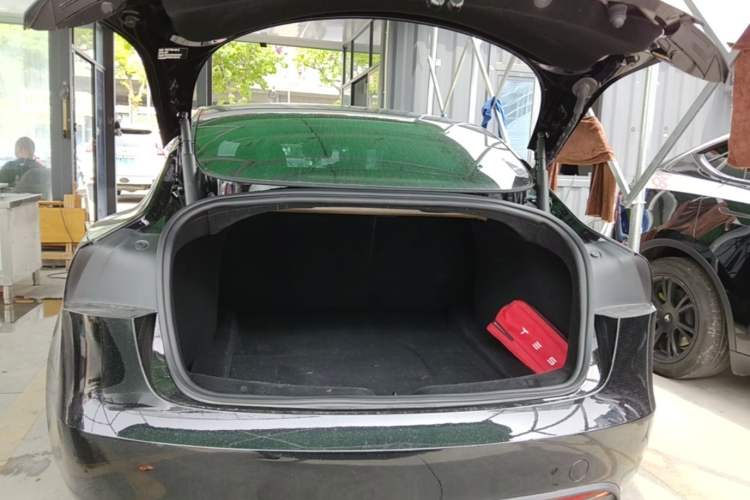 Used Tesla Model 3 2023 Rear-Wheel-Drive Version Trunk