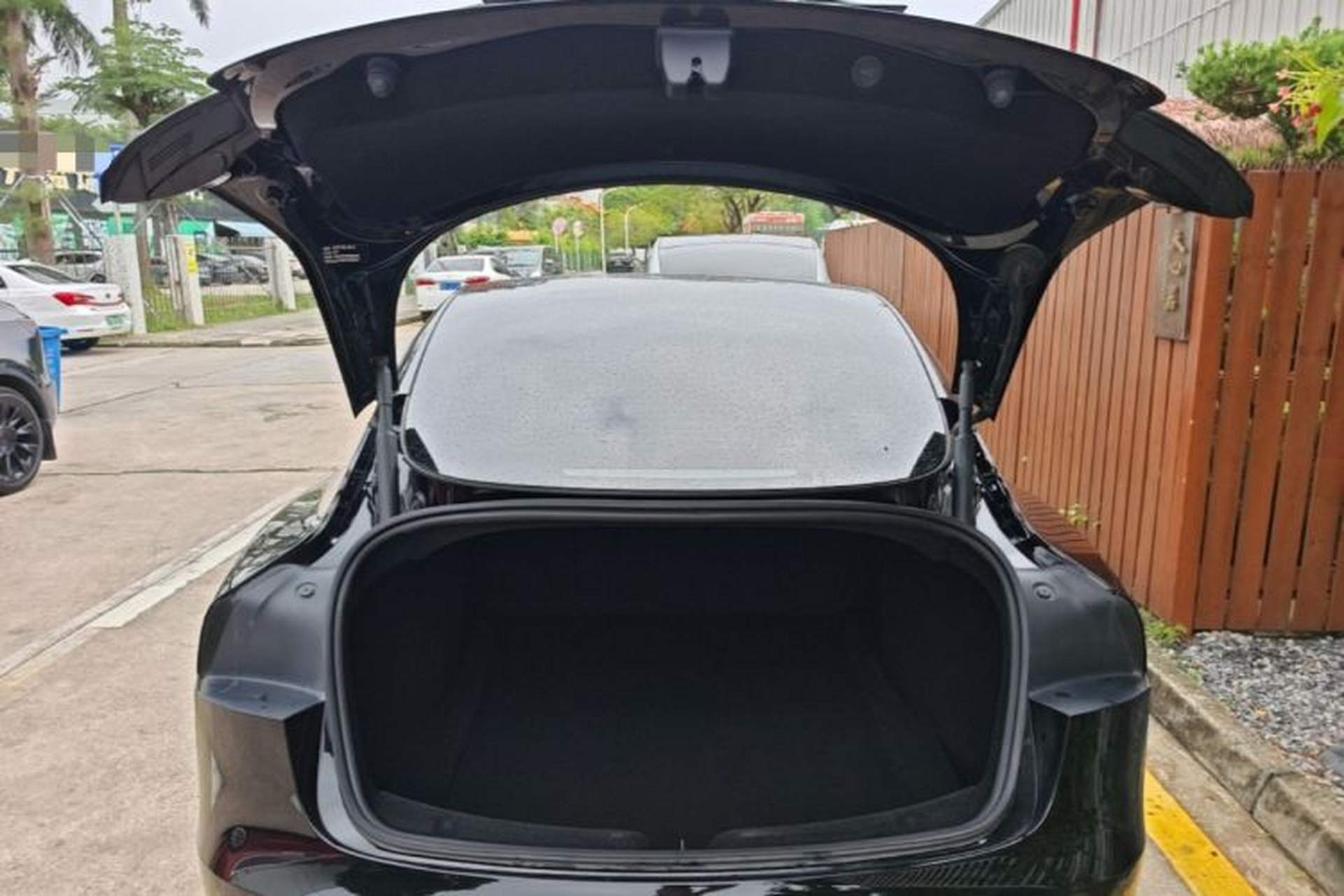 Used Tesla Model 3 2023 Rear-Wheel-Drive Version Trunk