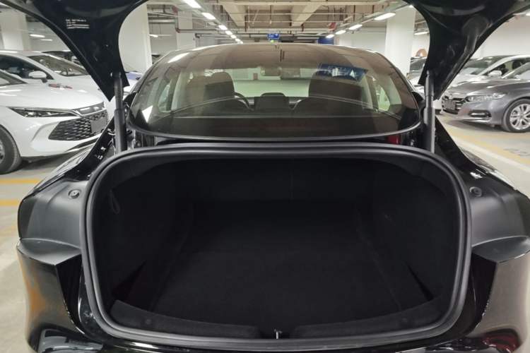 Used Tesla Model 3 2023 Rear-Wheel-Drive Version Trunk