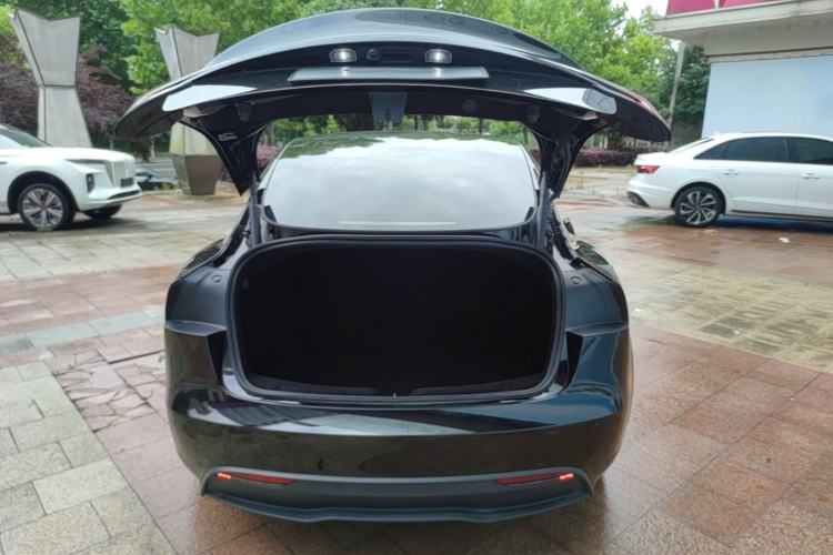 Used Tesla Model 3 2023 Rear-Wheel-Drive Version Trunk