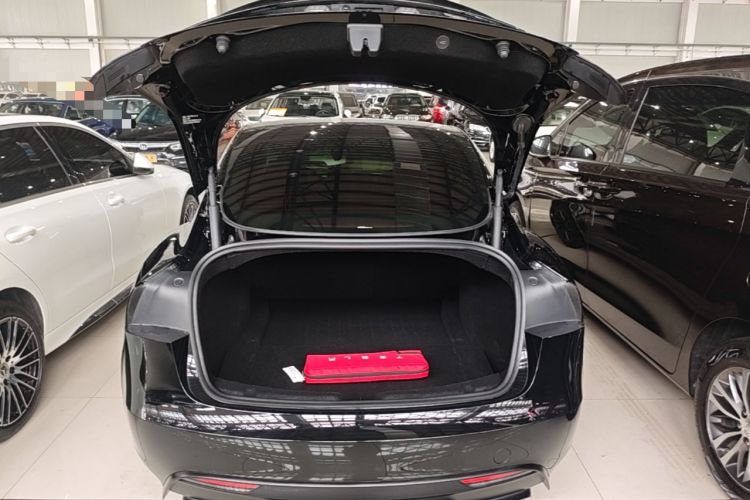 Used Tesla Model 3 2023 Rear-Wheel-Drive Version Trunk