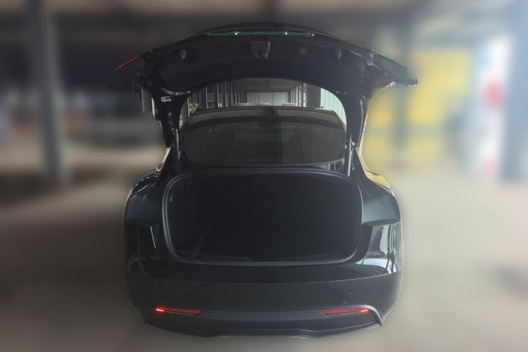 Used Tesla Model 3 2023 Long-Range All-Wheel-Drive Version Trunk