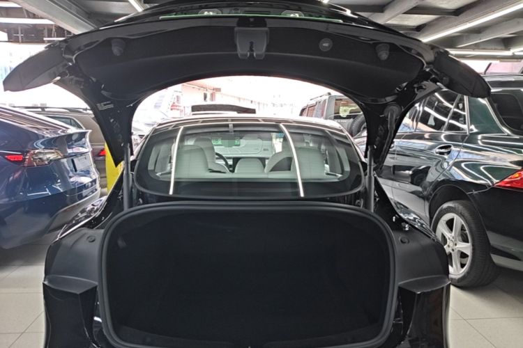 Used Tesla Model 3 2023 Rear-Wheel-Drive Version Trunk
