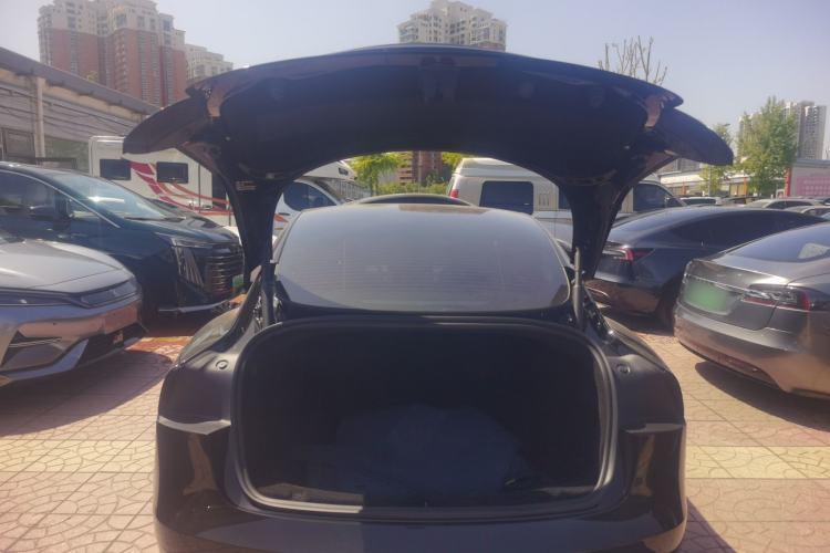 Used Tesla Model 3 2023 Long-Range All-Wheel-Drive Version Trunk