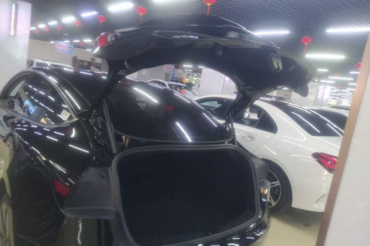 Used Tesla Model 3 2023 Rear-Wheel-Drive Version Trunk