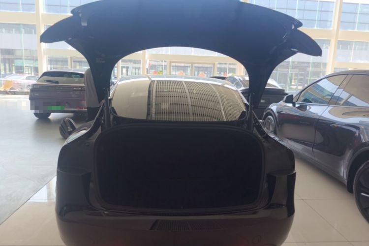 Used Tesla Model 3 2023 Rear-Wheel-Drive Version Trunk