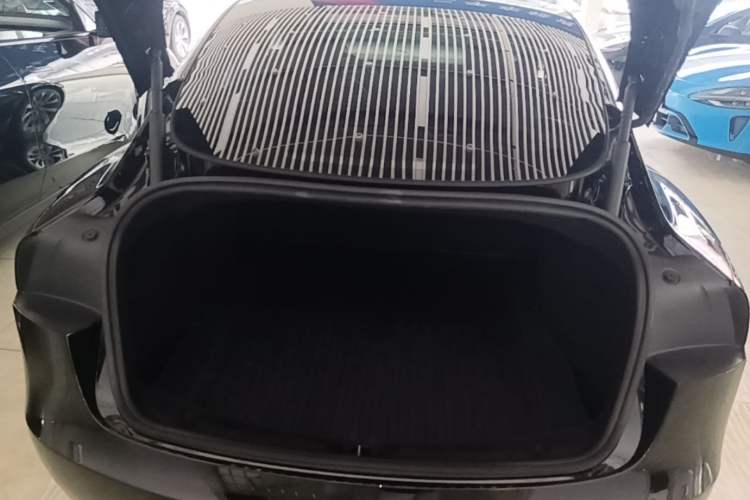 Used Tesla Model 3 2023 Rear-Wheel-Drive Version Trunk