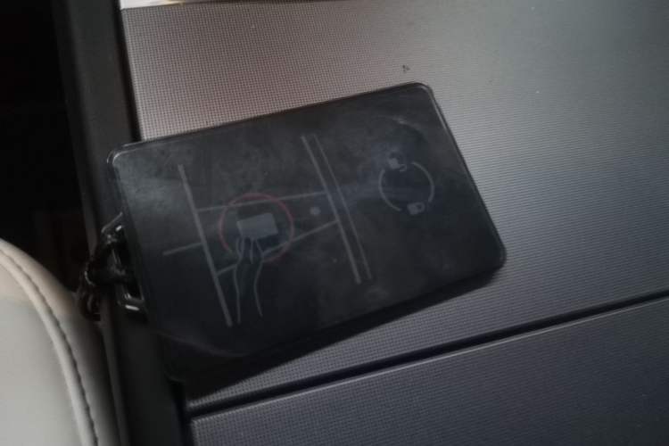 Used Tesla Model 3 2023 Long-Range All-Wheel-Drive Version Vehicle Key
