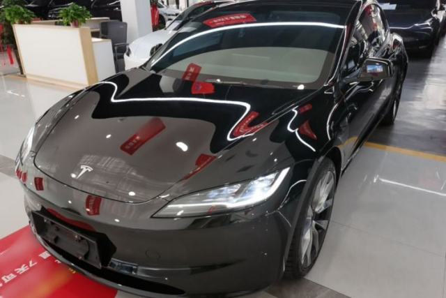 Used Tesla Model 3 2023 Rear-Wheel-Drive Version