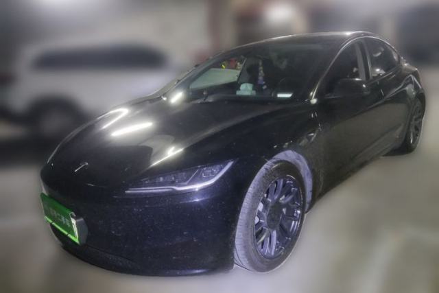 Used Tesla Model 3 2023 Long-Range All-Wheel-Drive Version