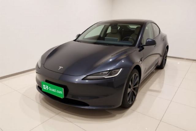 Tesla Model 3 2023 Rear-Wheel-Drive Version usado