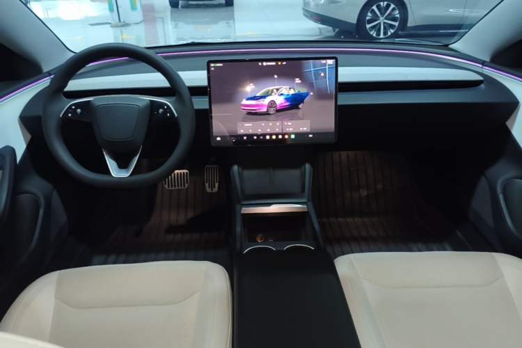 Used Tesla Model 3 2023 Rear-Wheel-Drive Version Center Console