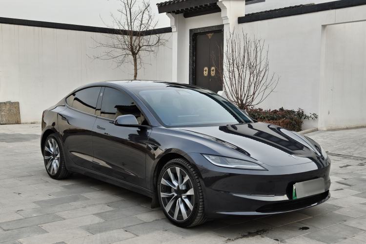 Used Tesla Model 3 2023 Long-Range All-Wheel-Drive Version Exterior 2