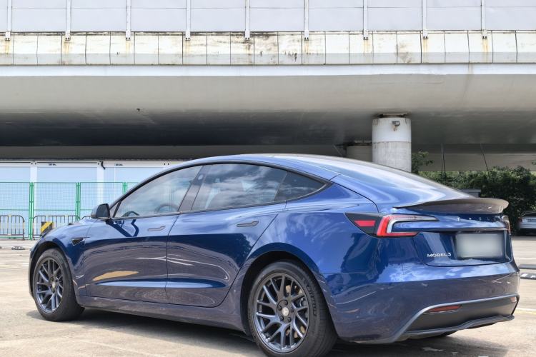 Used Tesla Model 3 2023 Rear-Wheel-Drive Version Exterior 4