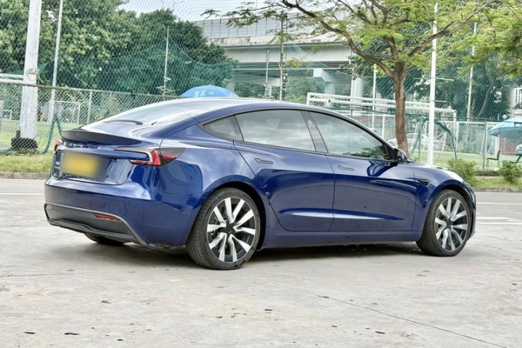 Used Tesla Model 3 2023 Long-Range All-Wheel-Drive Version Exterior 4