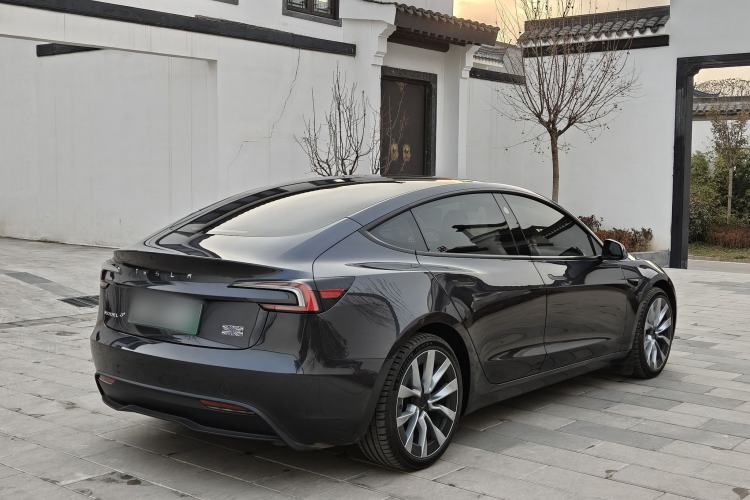 Used Tesla Model 3 2023 Long-Range All-Wheel-Drive Version Exterior 6