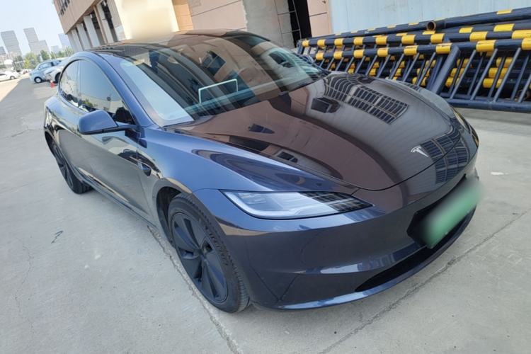Used Tesla Model 3 2023 Rear-Wheel-Drive Version Front Right 45 Deg