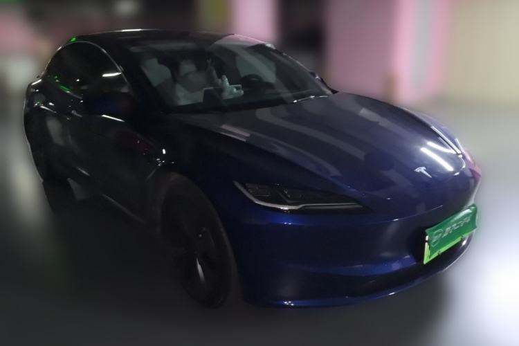 Used Tesla Model 3 2023 Rear-Wheel-Drive Version Front Right 45 Deg