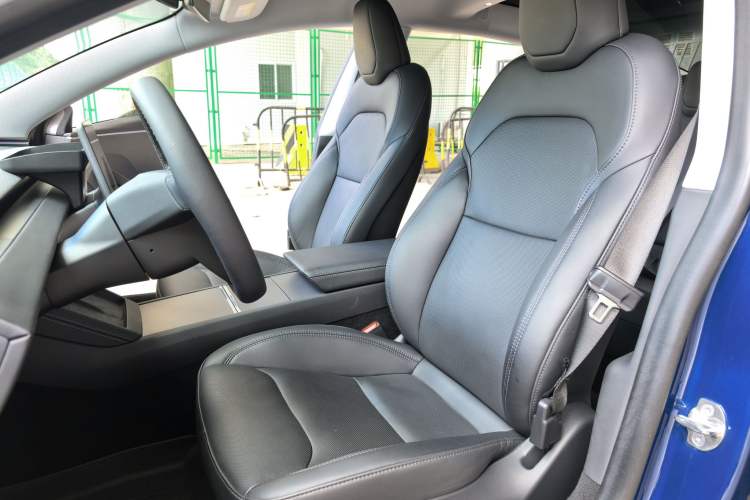 Used Tesla Model 3 2023 Rear-Wheel-Drive Version Interior 1