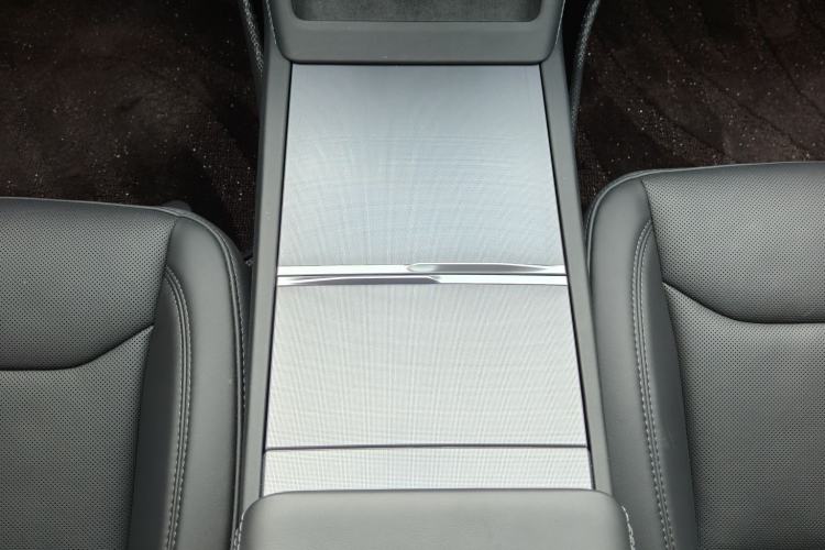 Used Tesla Model 3 2023 Long-Range All-Wheel-Drive Version Interior 10