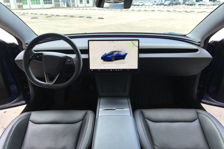 Used Tesla Model 3 2023 Rear-Wheel-Drive Version Interior 2