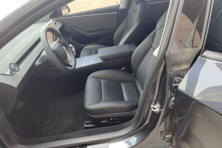 Used Tesla Model 3 2023 Rear-Wheel-Drive Version Left Front Seat
