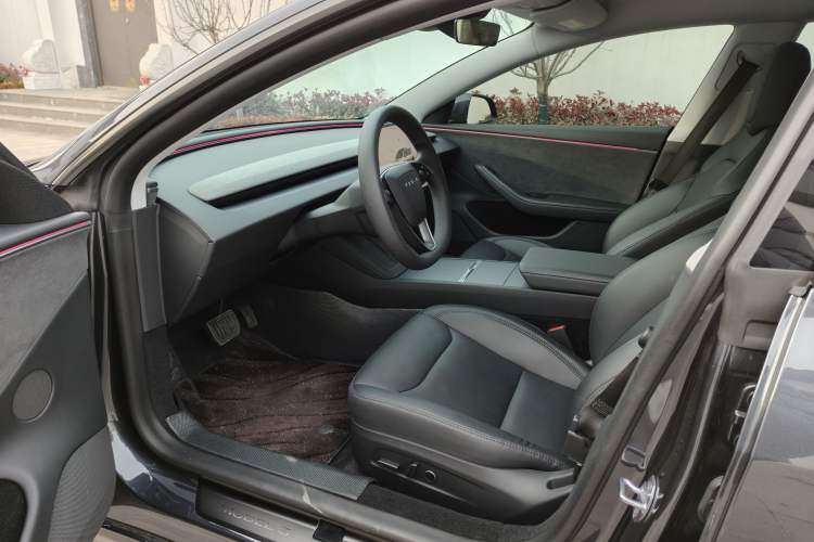 Used Tesla Model 3 2023 Long-Range All-Wheel-Drive Version Left Front Seat
