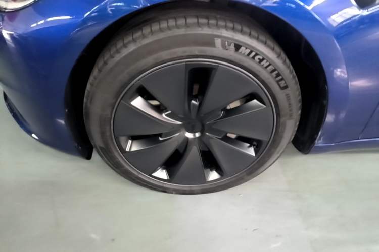 Used Tesla Model 3 2023 Rear-Wheel-Drive Version Left Front Wheel Hub