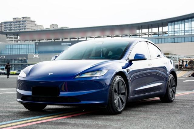 Used Tesla Model 3 2023 Rear-Wheel-Drive Version