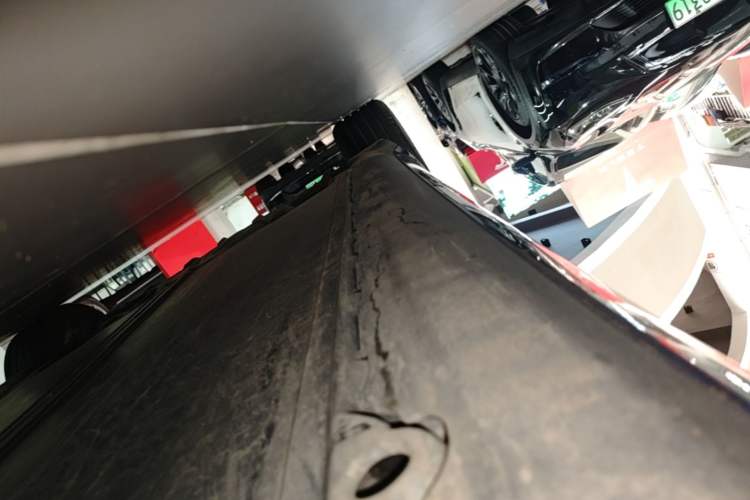 Used Tesla Model 3 2023 Rear-Wheel-Drive Version Right Side Sill