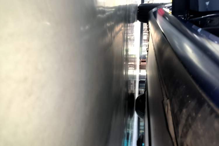 Used Tesla Model 3 2023 Rear-Wheel-Drive Version Right Side Sill