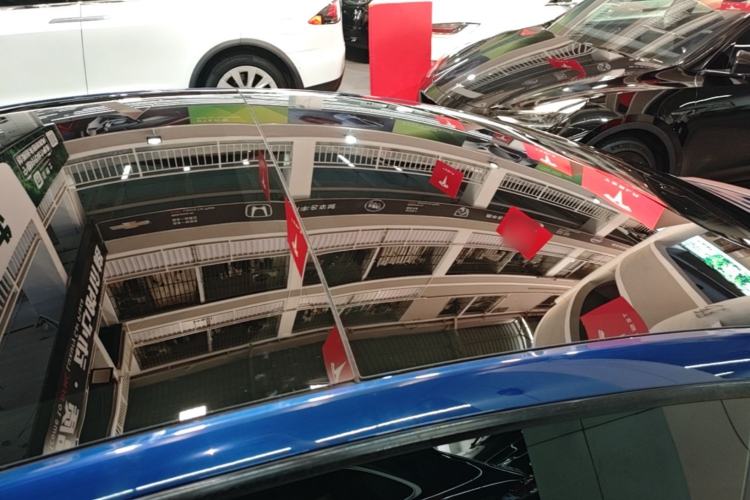 Used Tesla Model 3 2023 Rear-Wheel-Drive Version Roof