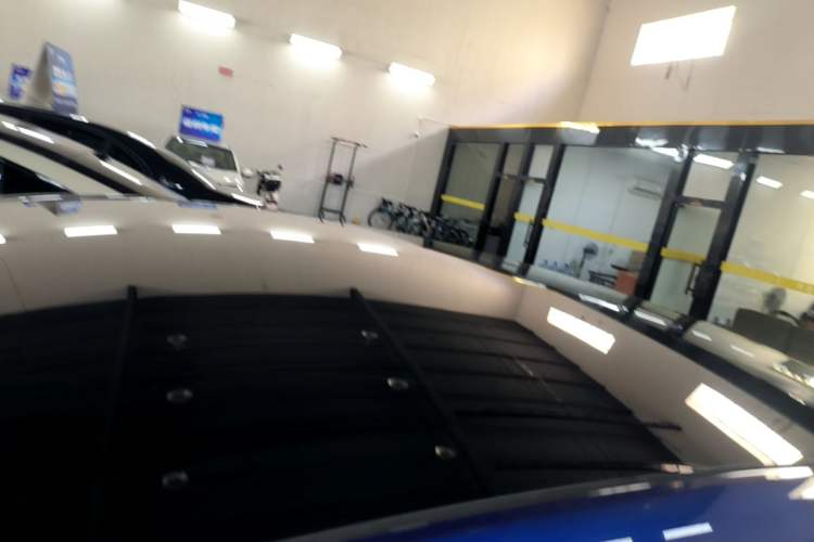 Used Tesla Model 3 2023 Rear-Wheel-Drive Version Roof