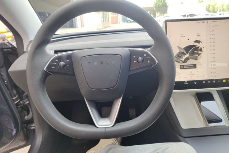 Used Tesla Model 3 2023 Rear-Wheel-Drive Version Steering Wheel