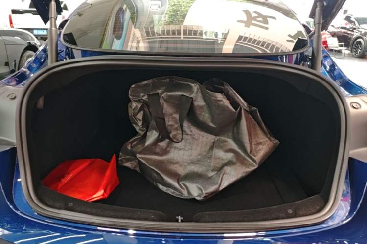 Used Tesla Model 3 2023 Rear-Wheel-Drive Version Trunk