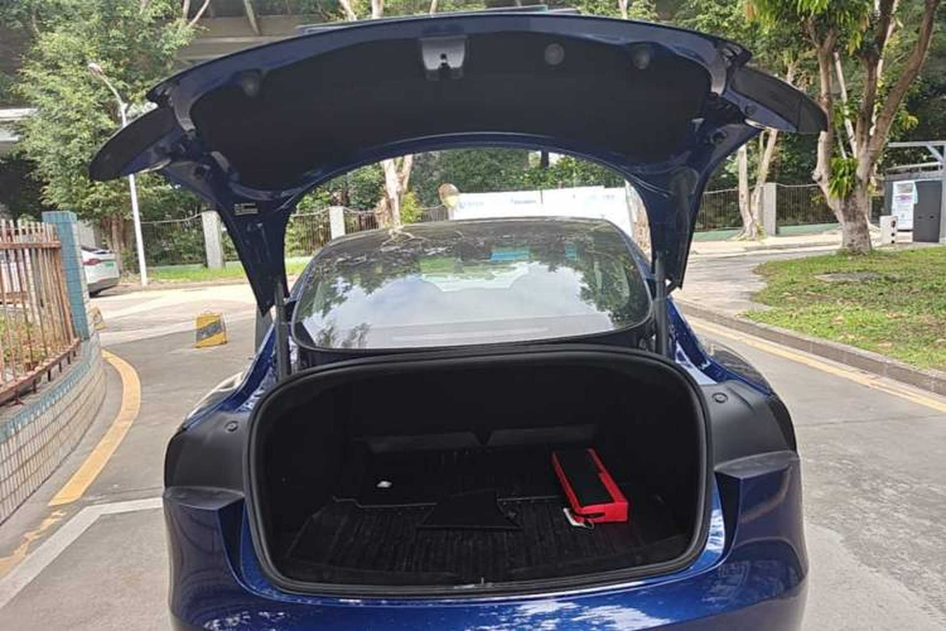 Used Tesla Model 3 2023 Long-Range All-Wheel-Drive Version Trunk