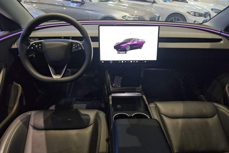 Used Tesla Model 3 2023 Rear-Wheel-Drive Version Interior 3