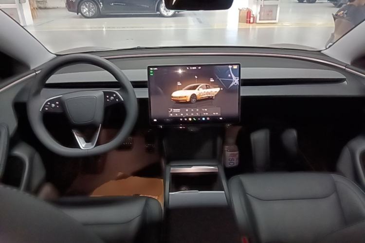 Used Tesla Model 3 2023 Rear-Wheel-Drive Version Center Console