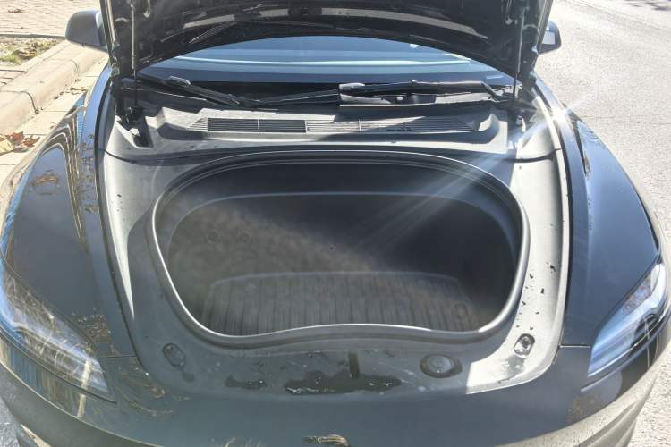 Used Tesla Model 3 2023 Rear-Wheel-Drive Version Engine Bay