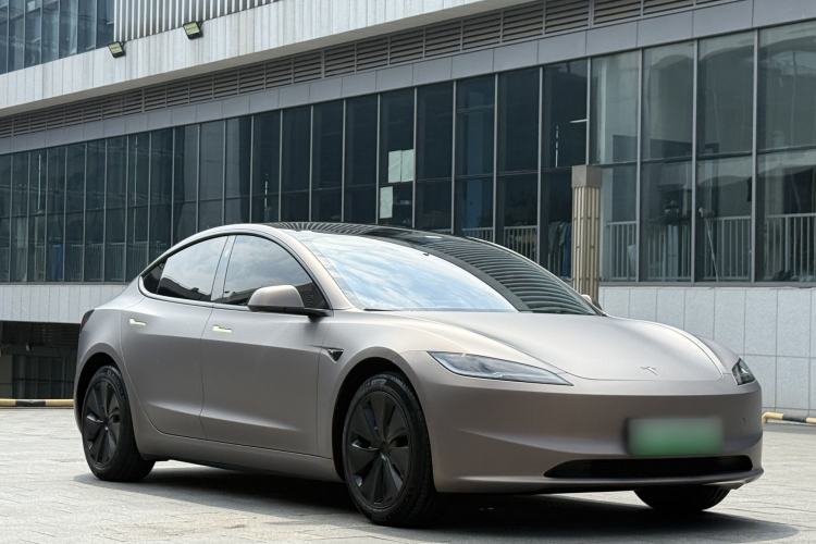 Used Tesla Model 3 2023 Rear-Wheel-Drive Version Exterior 1