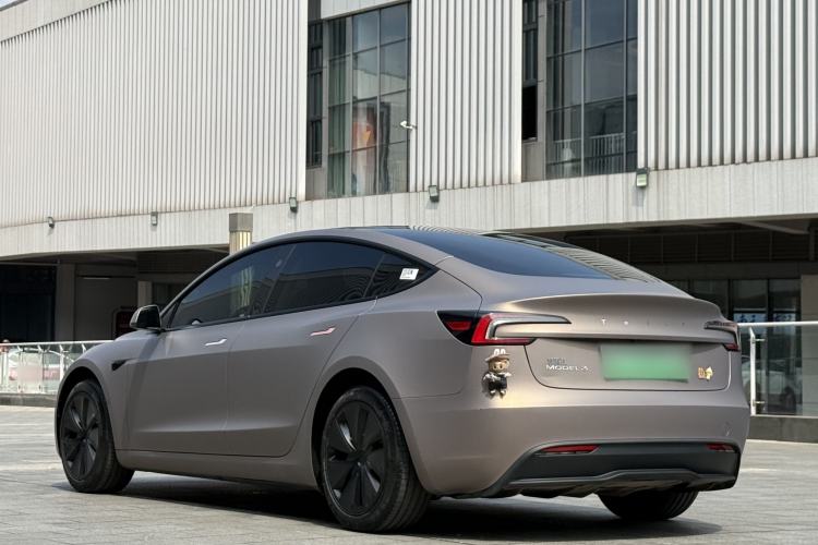 Used Tesla Model 3 2023 Rear-Wheel-Drive Version Exterior 5