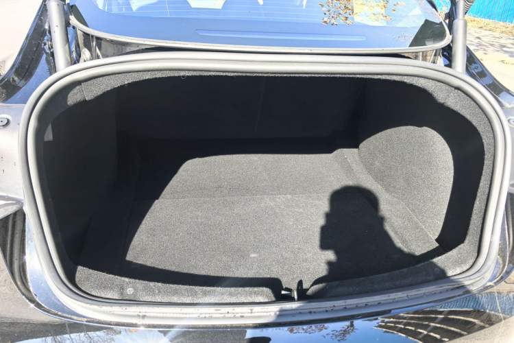 Used Tesla Model 3 2023 Rear-Wheel-Drive Version Trunk