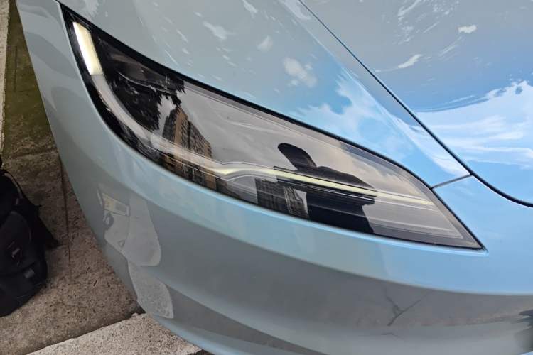 Used Tesla Model 3 2023 Rear-Wheel-Drive Version Right Front Headlight